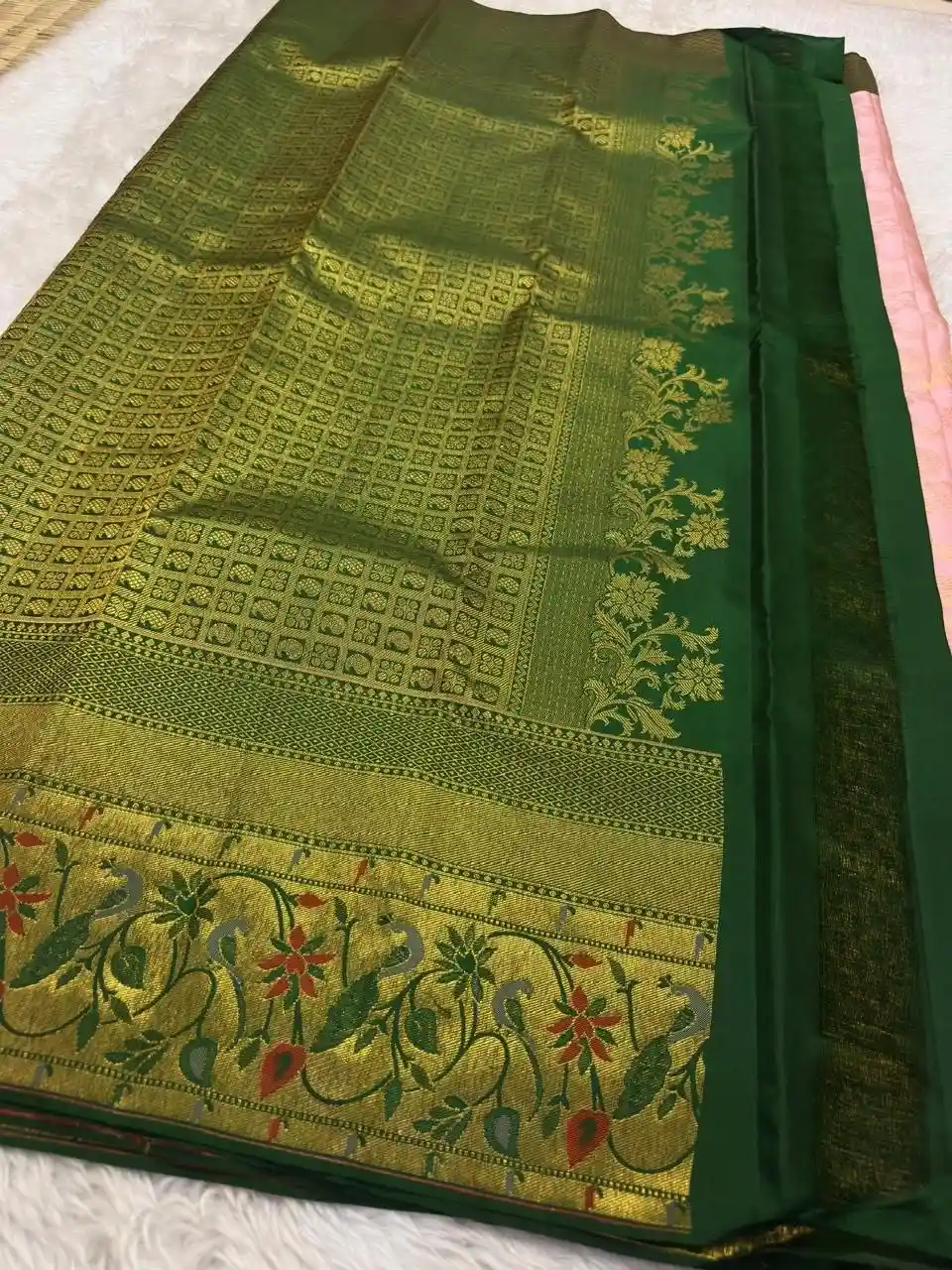 Baby Pink with Forest Green Contrast Pure Kanchipuram Handloom Silk Saree